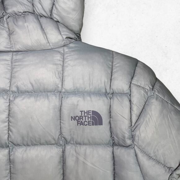 The North Face‎ Women's Medium ThermoBall Super Hoodie In Minimal Lavender Grey - Picture 5 of 7